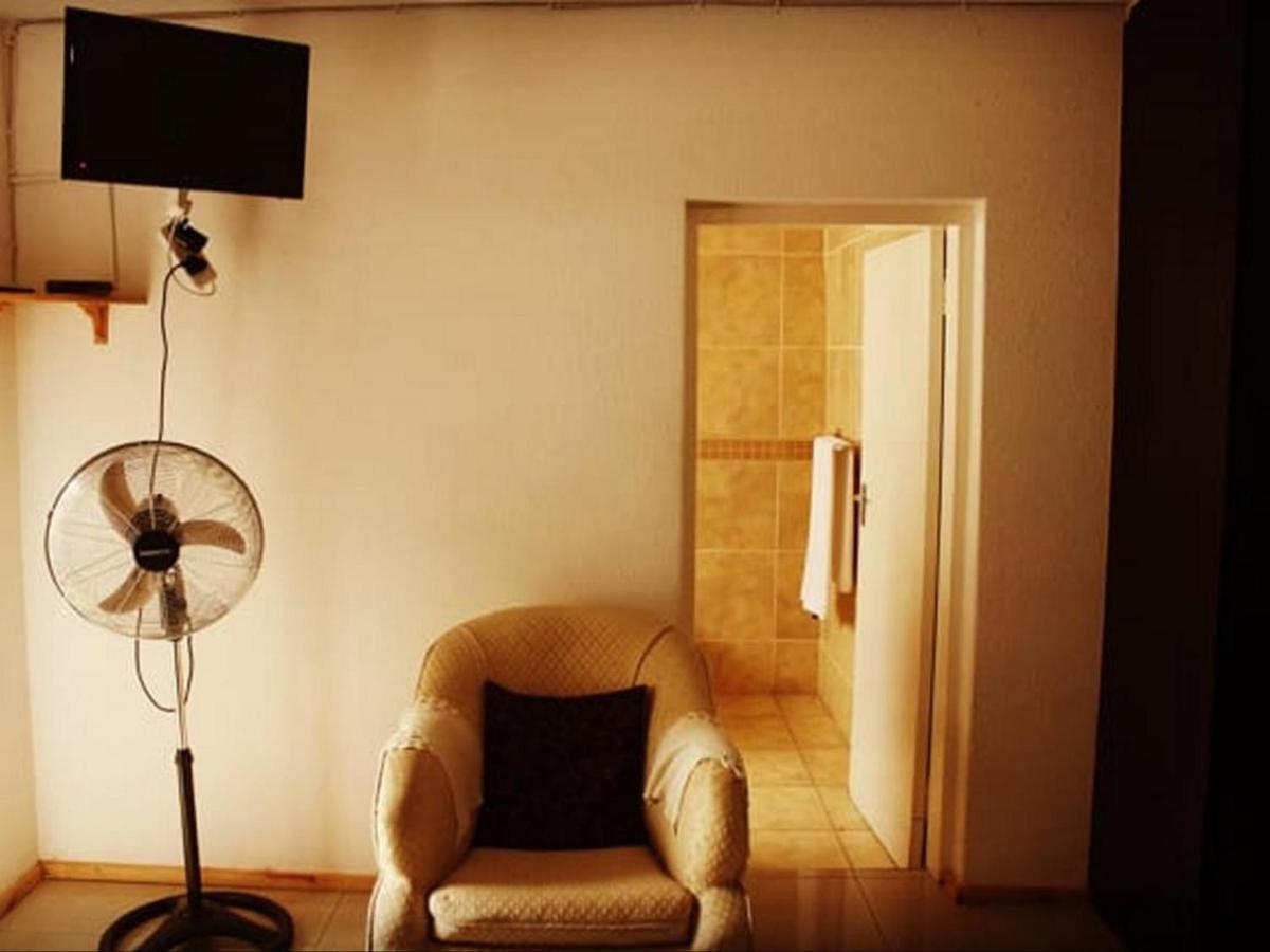 Moshitametsi Guesthouse Kempton Park Exterior foto