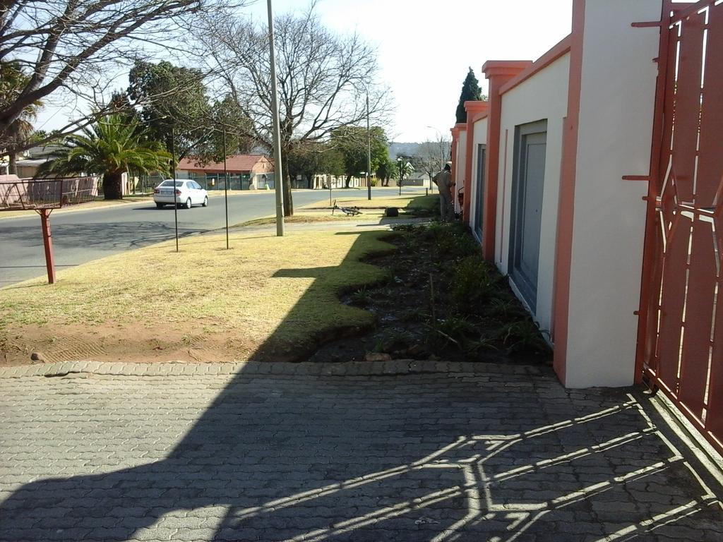 Moshitametsi Guesthouse Kempton Park Exterior foto